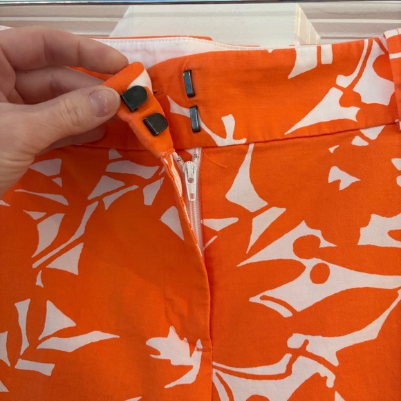 Ann Taylor Orange and White Carnegie Crop Pants - Size 8 - Picture 4 of 7